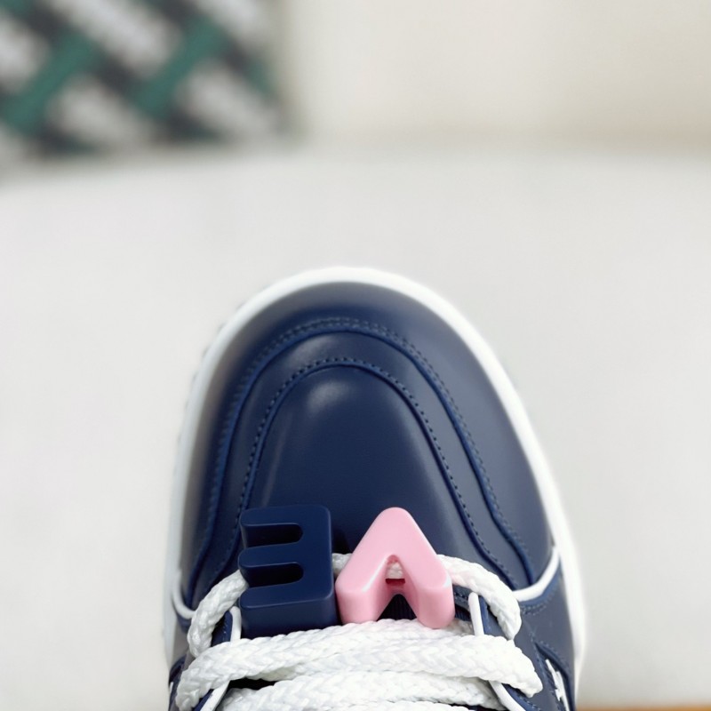 L0*is V*t0n TRAINER 2023Show style Sneakers