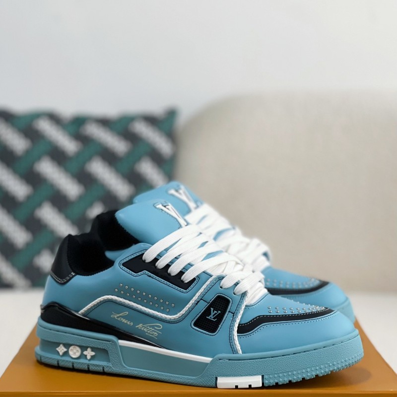 L0*is V*t0n TRAINER SNEAKERS