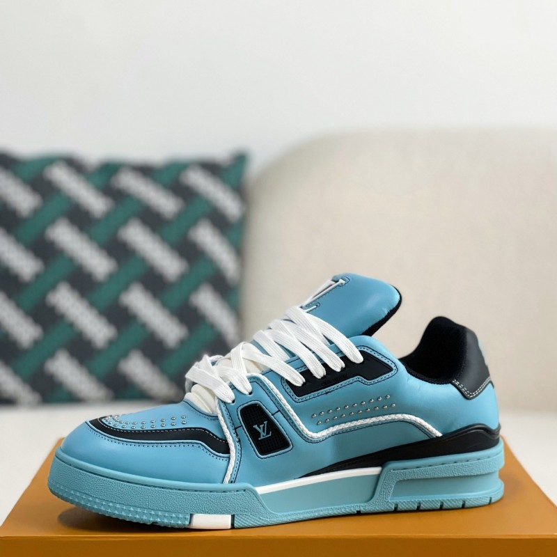 L0*is V*t0n TRAINER SNEAKERS