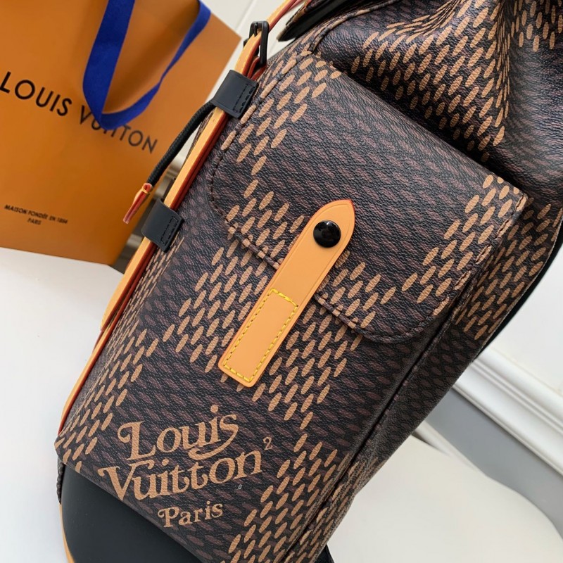 L0*is V*t0n Medium-sized men’s matching colored backpack  M40350  Size：38*44*21cm