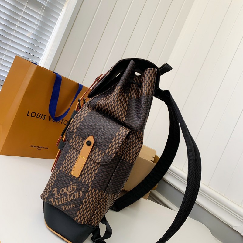 L0*is V*t0n Medium-sized men’s matching colored backpack  M40350  Size：38*44*21cm