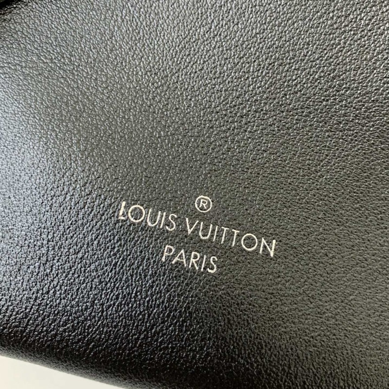 L0*is V*t0n New SIDE TRUNK full leather medium size handbag  M11350  Size：21*14*6cm