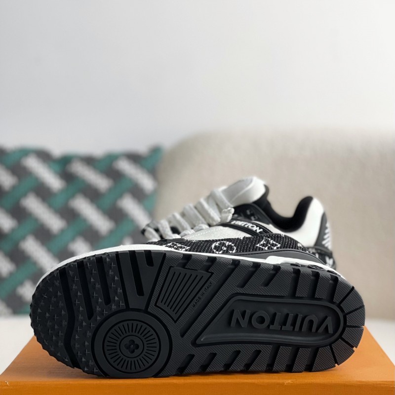 L0*is V*t0n TRAINER 2023Show style Sneakers