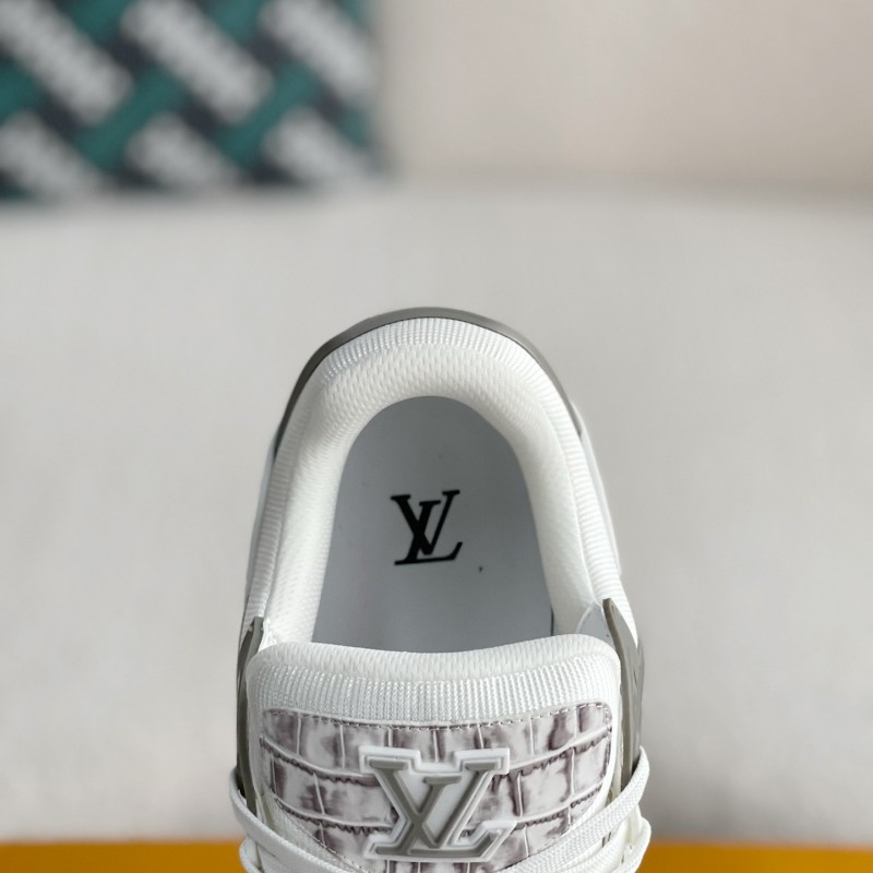 L0*is V*t0n TRAINER SNEAKERS