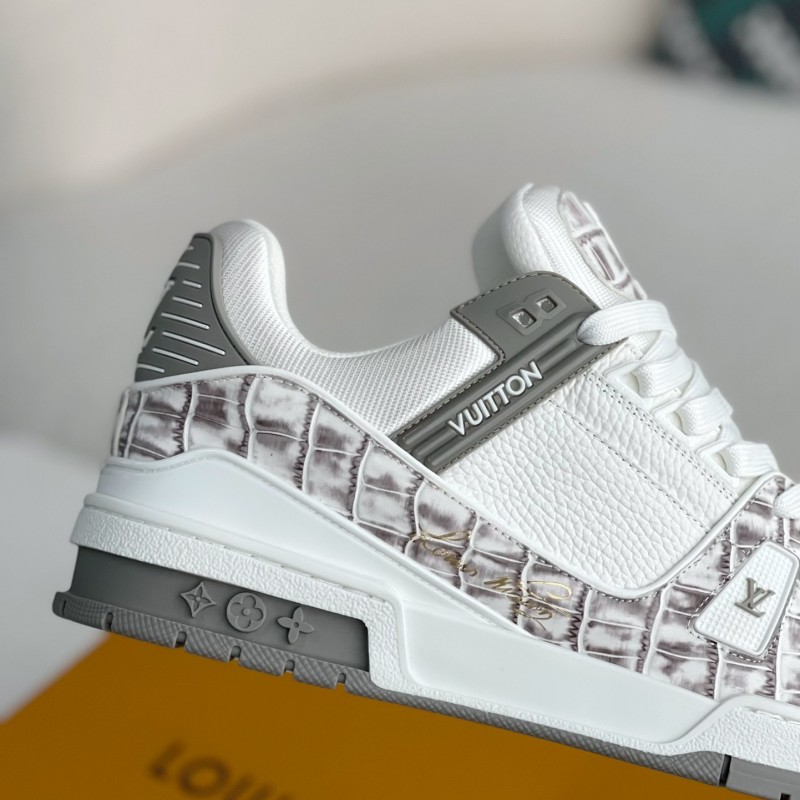 L0*is V*t0n TRAINER SNEAKERS
