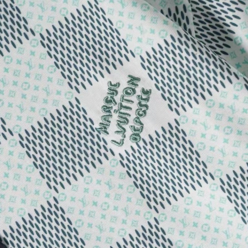 L0*is V*t0n checkered T-shirt