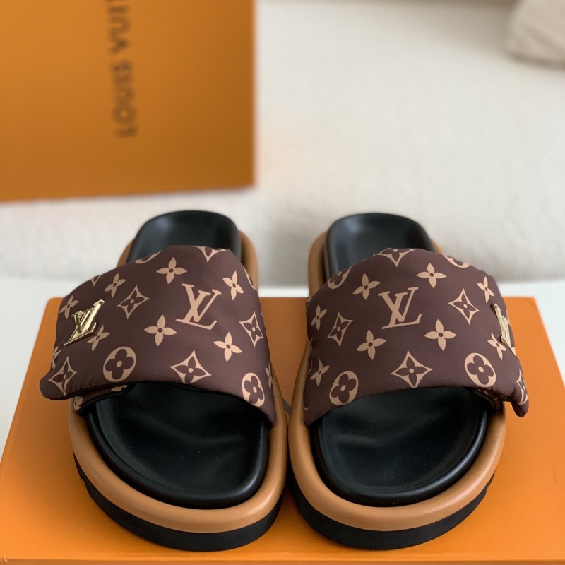 L0*is V*t0n SLIPPERS