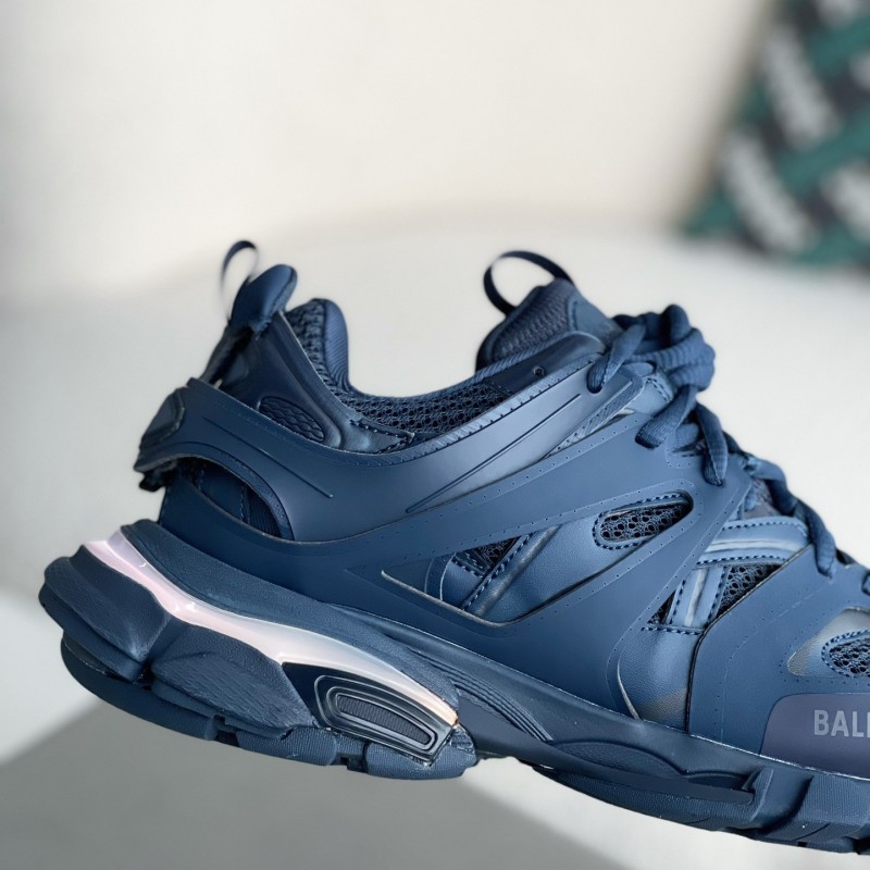 Ba*len*cia*ga Track 1.0 track led Trainers