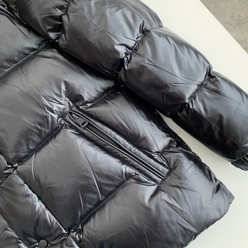 New down jackets for autumn and winter