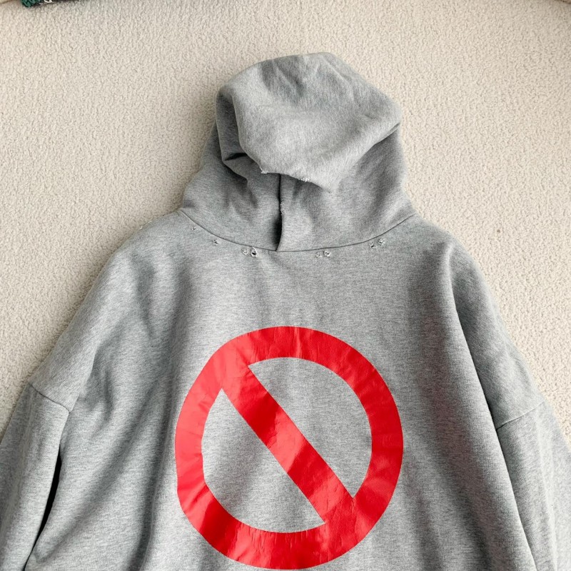 Ba*len*cia*ga  sports hooded sweatshirt