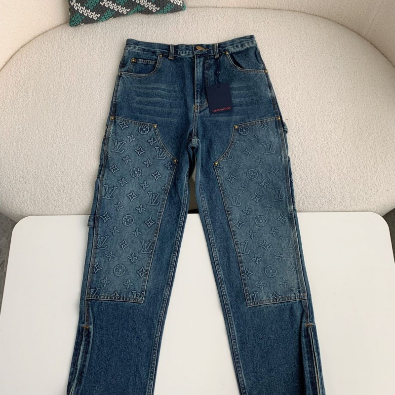 L0*is V*t0n  Costumes