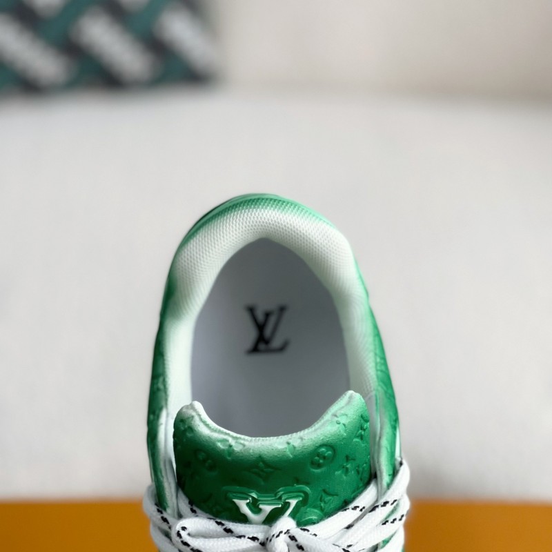 L0*is V*t0n TRAINER SNEAKERS
