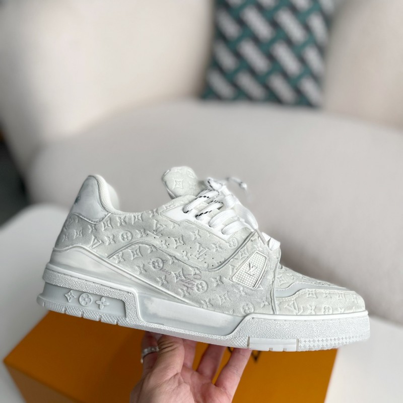 L0*is V*t0n TRAINER SNEAKERS