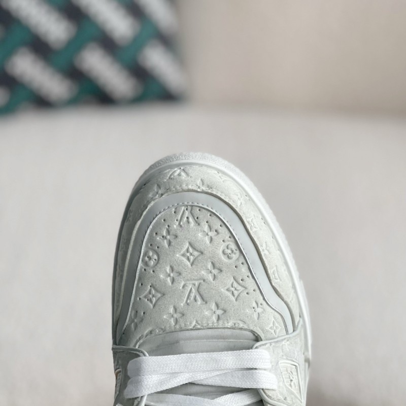 L0*is V*t0n TRAINER SNEAKERS