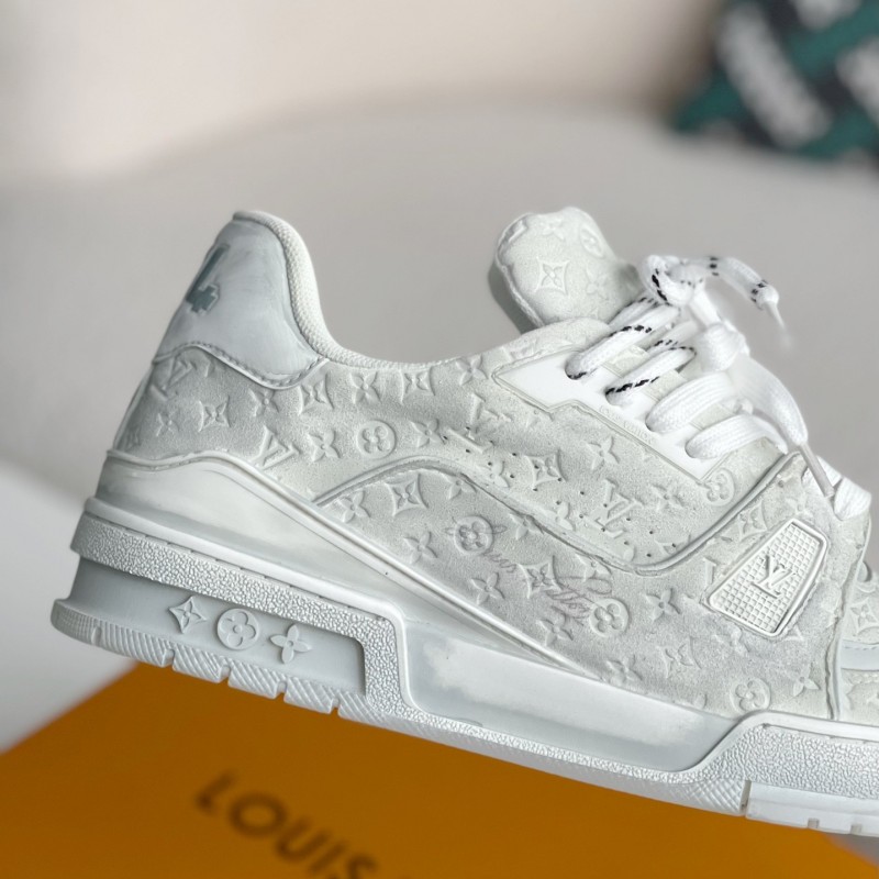L0*is V*t0n TRAINER SNEAKERS