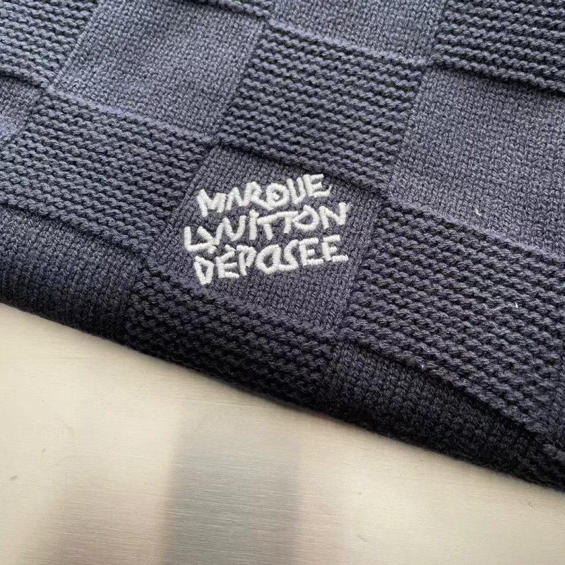 L0*is V*t0n Block Check Jacquard Sweater