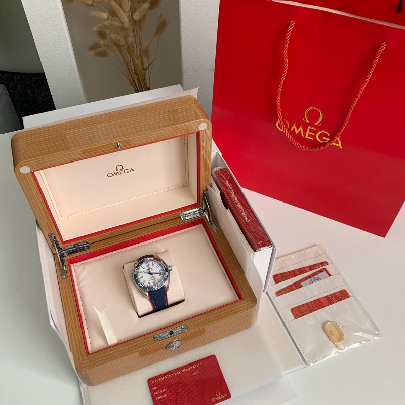 Om**a Seahorse Series Ocean Cosmos  Cup wristwatch,43.5mm