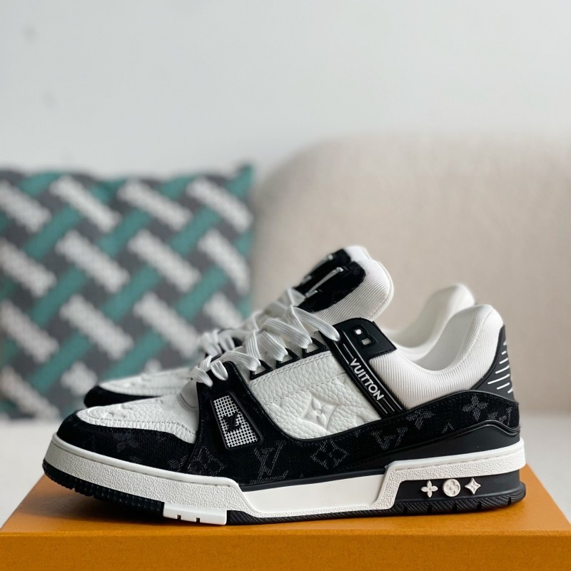 L0*is V*t0n TRAINER SNEAKERS