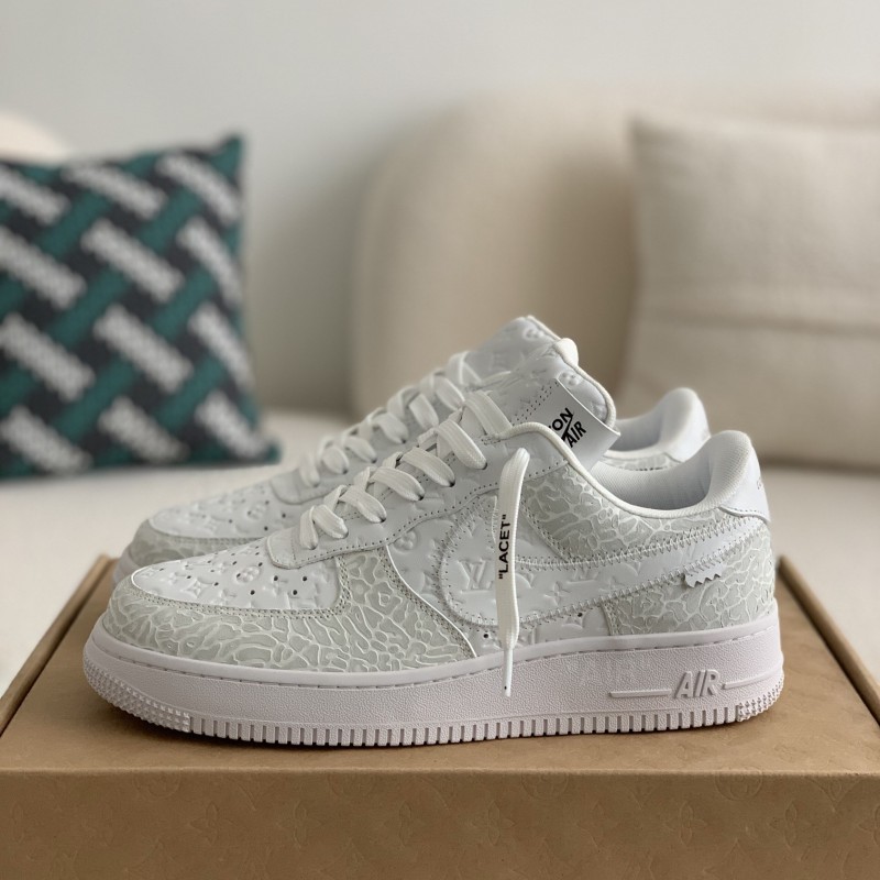 L0*is V*t0n × NIKE AIR FORCE 1 SNEAKER