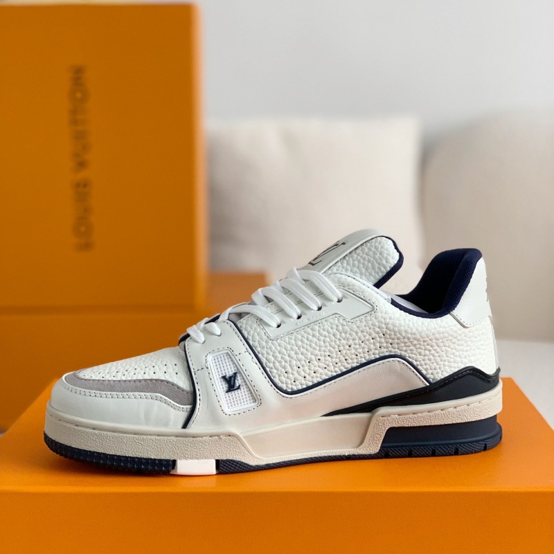 L0*is V*t0n TRAINER Sneakers