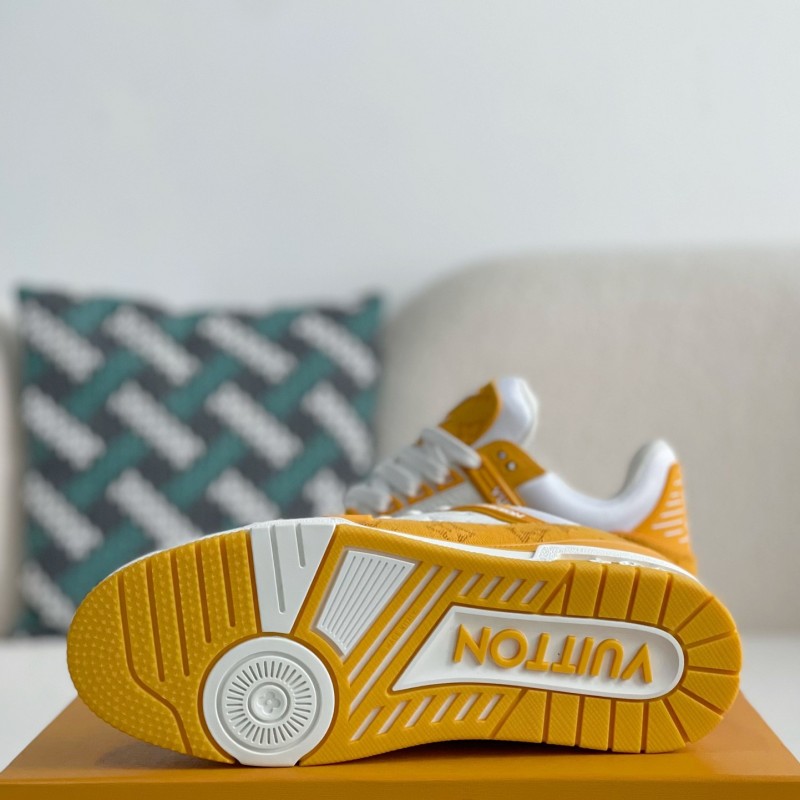 L0*is V*t0n TRAINER 1A8FN8 Sneakers