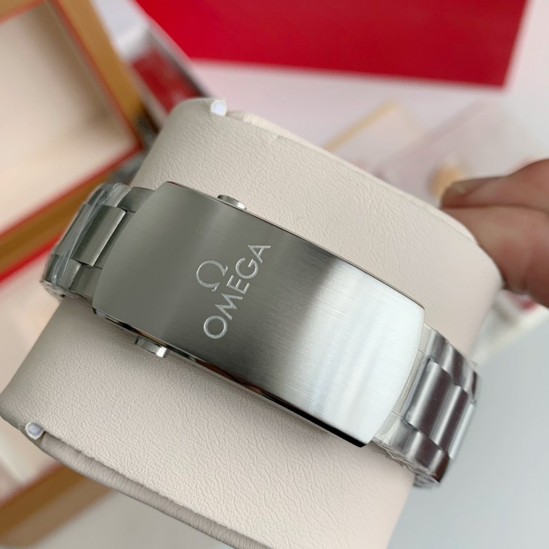 Om**a Seahorse Series Ocean Cosmos  Cup 600-meter dive wristwatch,43.5mm