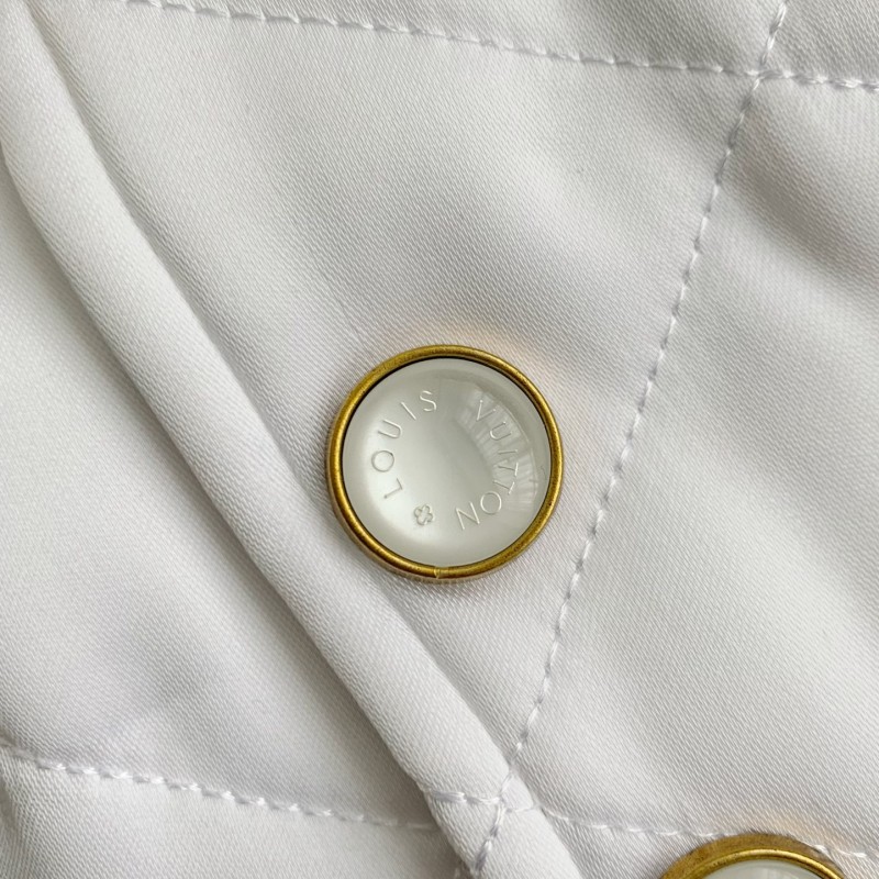 L0*is V*t0n  Jackets