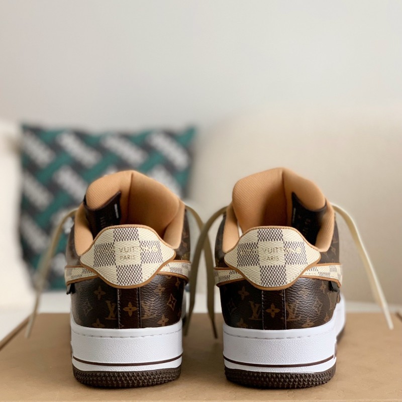 L0*is V*t0n × NIKE AIR FORCE 1 Sneaker