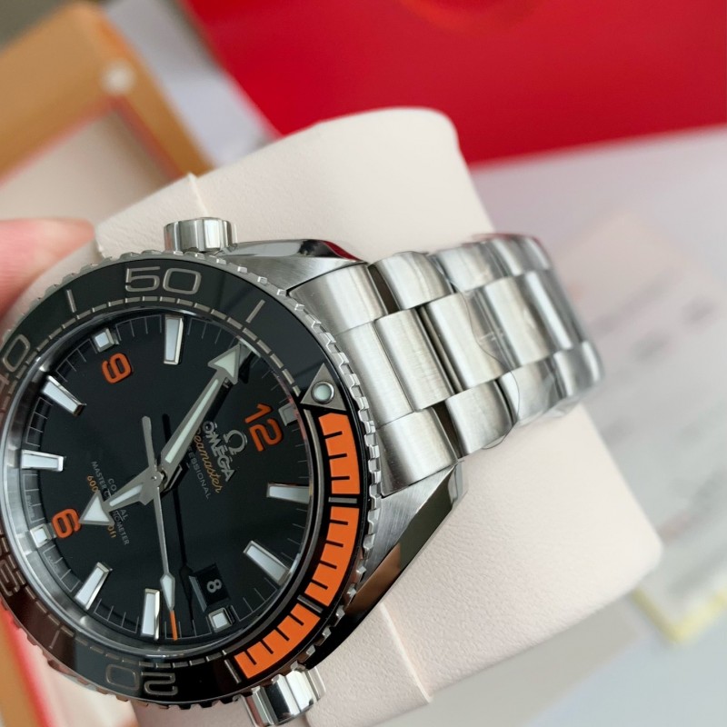 Om**a Seahorse Series Ocean Cosmos  Cup 600-meter dive wristwatch,43.5mm