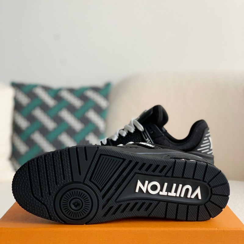 L0*is V*t0n TRAINER Sneakers