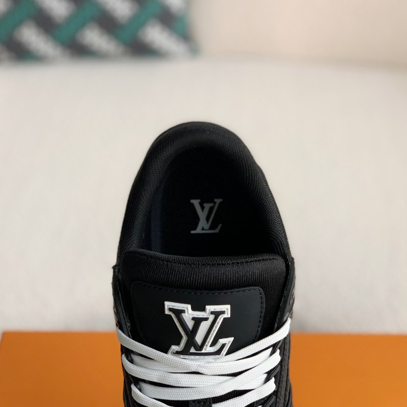 L0*is V*t0n TRAINER Sneakers