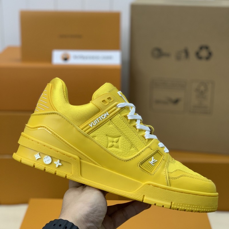 L0*is V*t0n TRAINER Sneakers