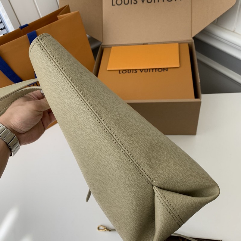 L0*is V*t0n Low Key Cabas Mid -number Handbag M25343 Size: 30*14*47cm