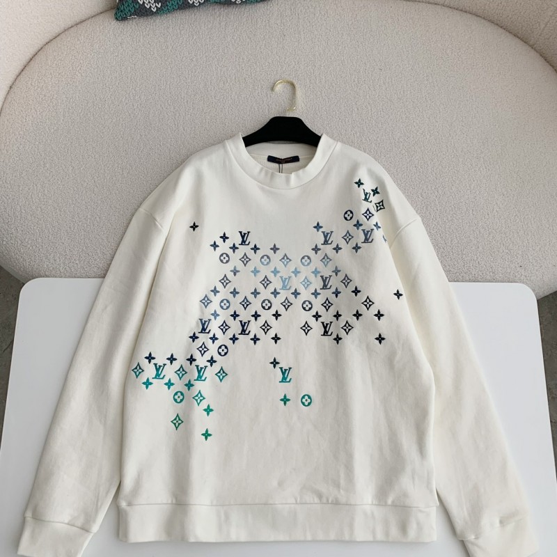 L0*is V*t0n turtleneck