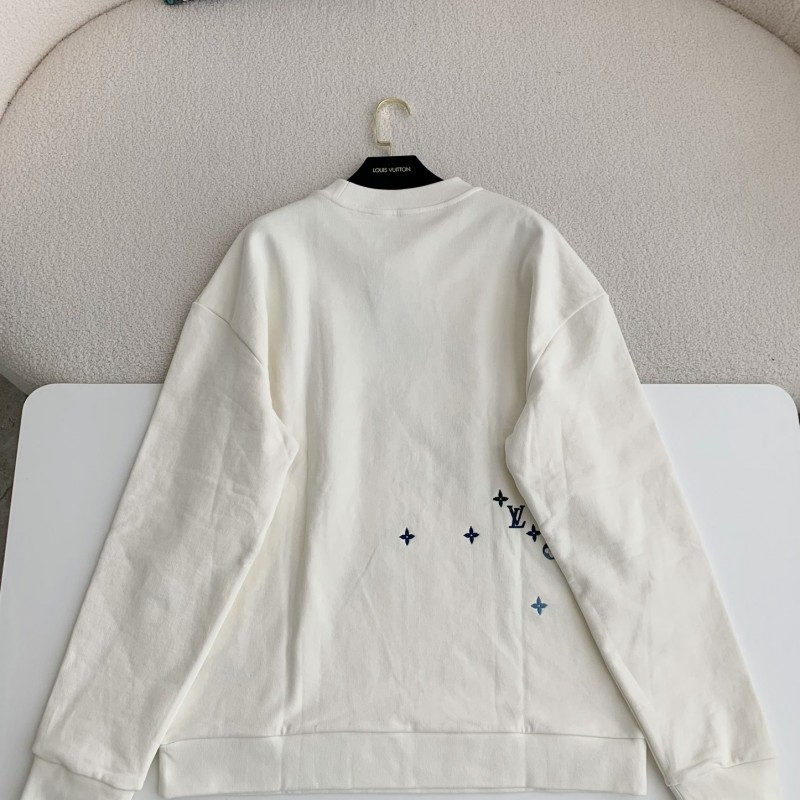 L0*is V*t0n turtleneck