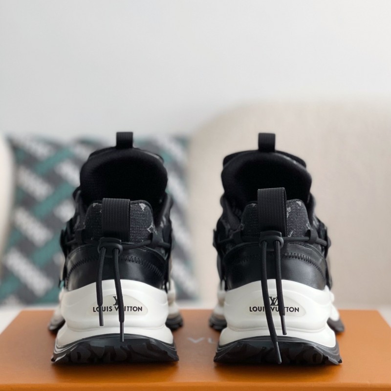 L0*is V*t0n CASUAL SNEAKERS