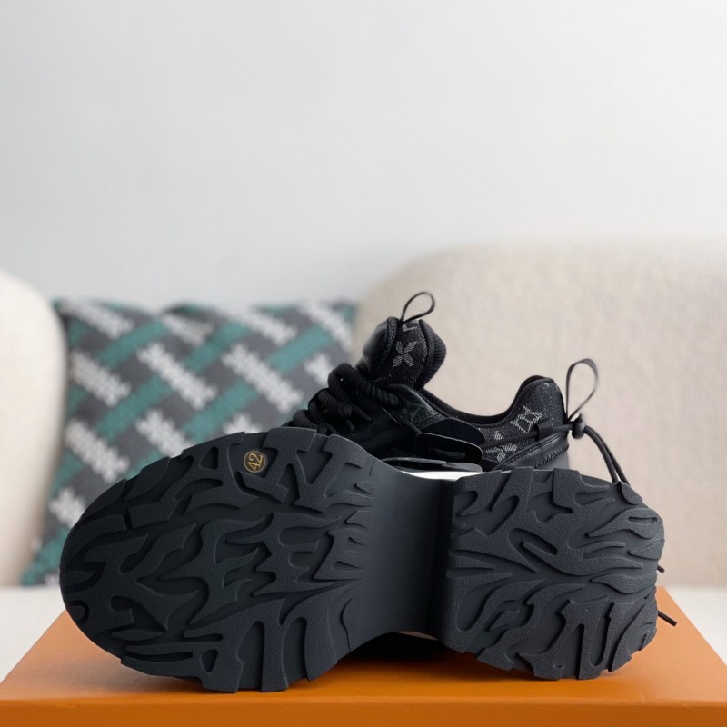 L0*is V*t0n CASUAL SNEAKERS