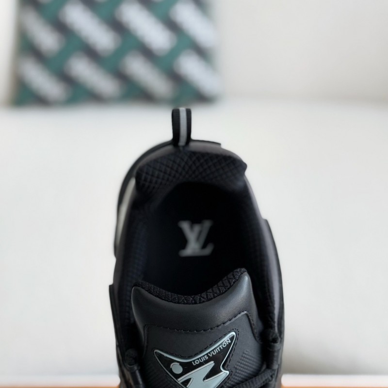 L0*is V*t0n CASUAL SNEAKERS