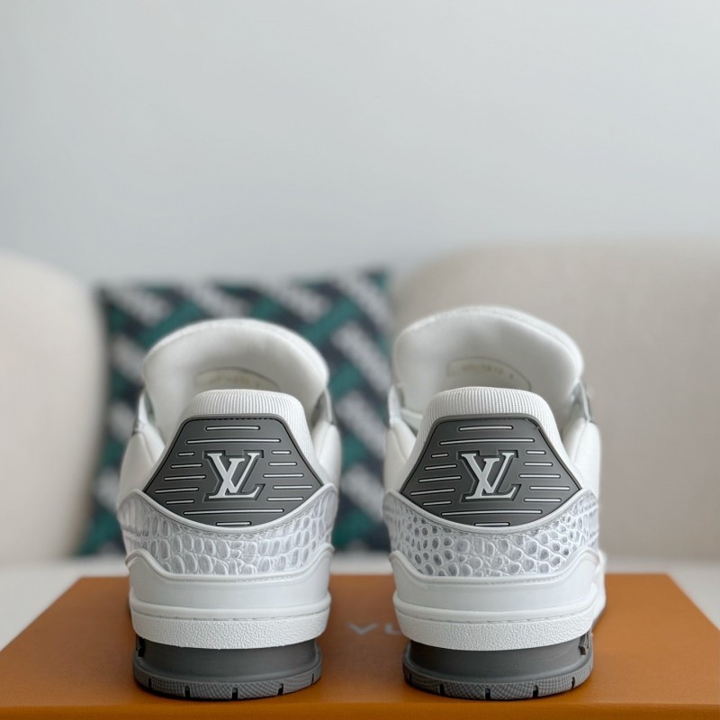 L0*is V*t0n TRAINER SNEAKERS
