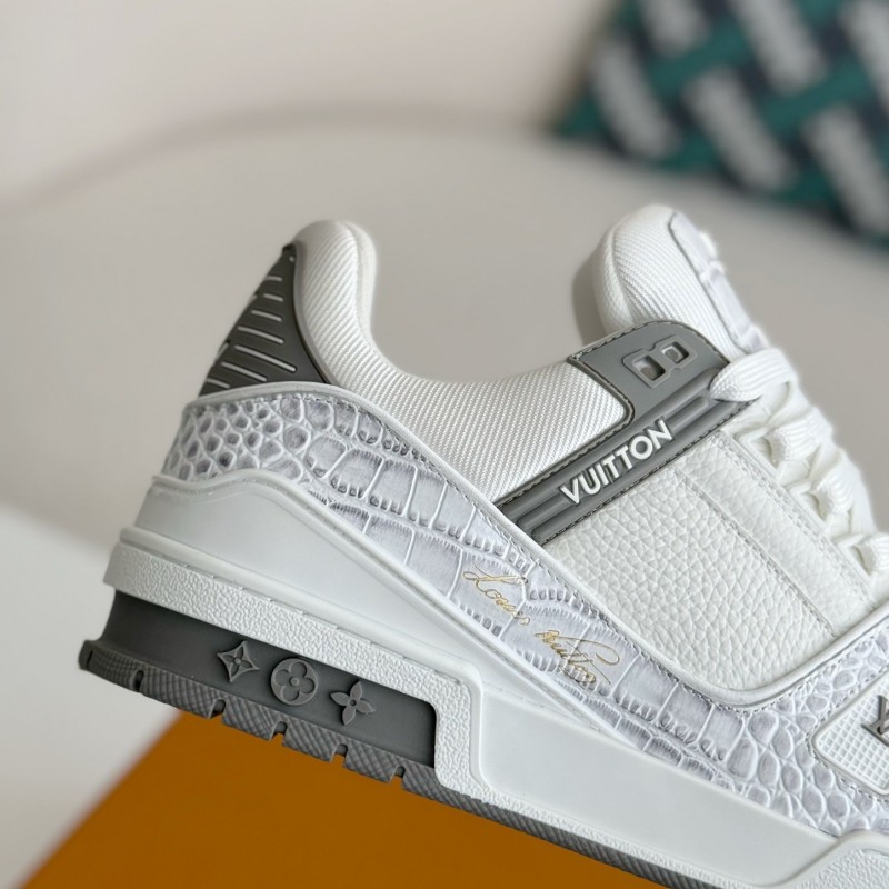 L0*is V*t0n TRAINER SNEAKERS