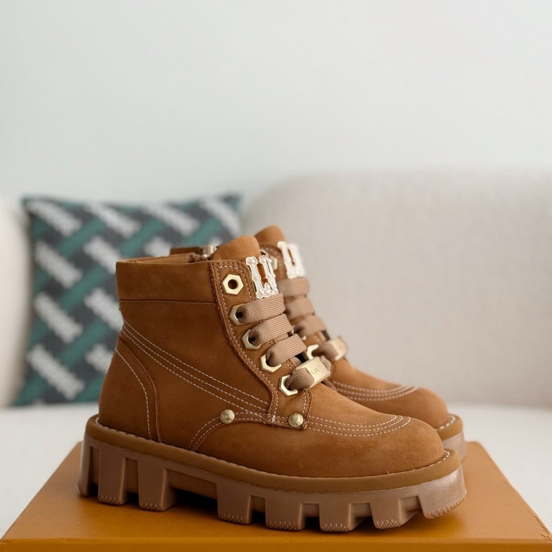 L0*is V*t0n Round toe lace-up boots