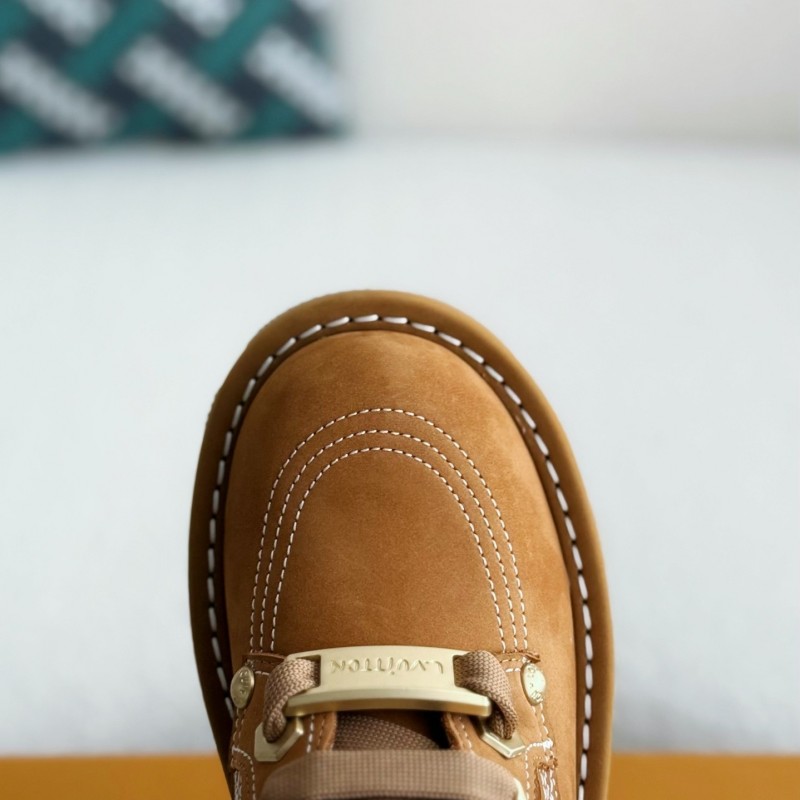 L0*is V*t0n Round toe lace-up boots