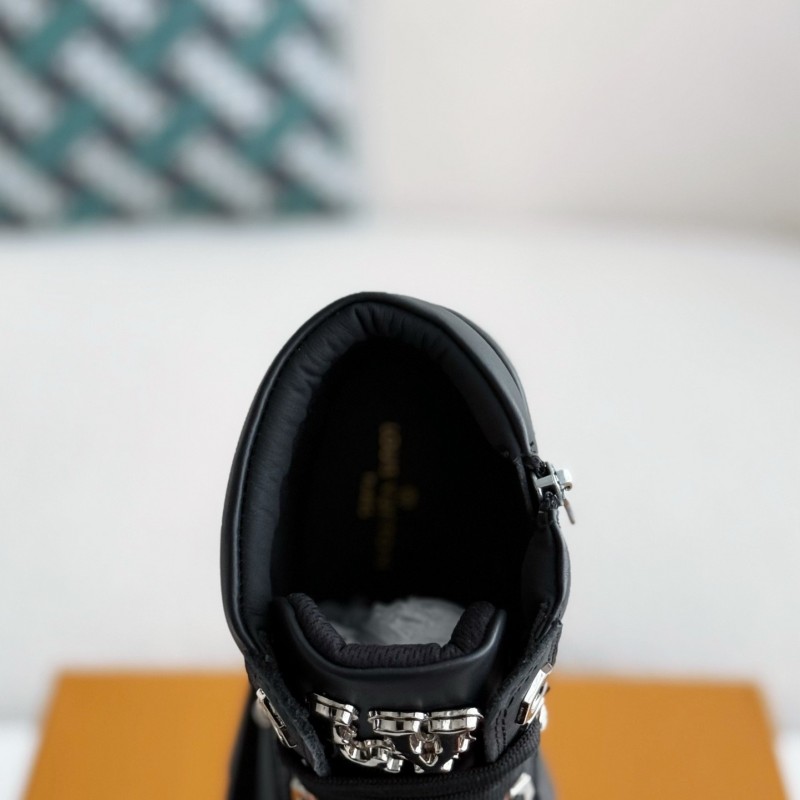 L0*is V*t0n Leather Round toe lace-up boots