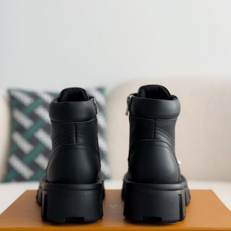 L0*is V*t0n Leather Round toe lace-up boots