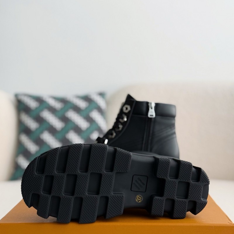 L0*is V*t0n Leather Round toe lace-up boots