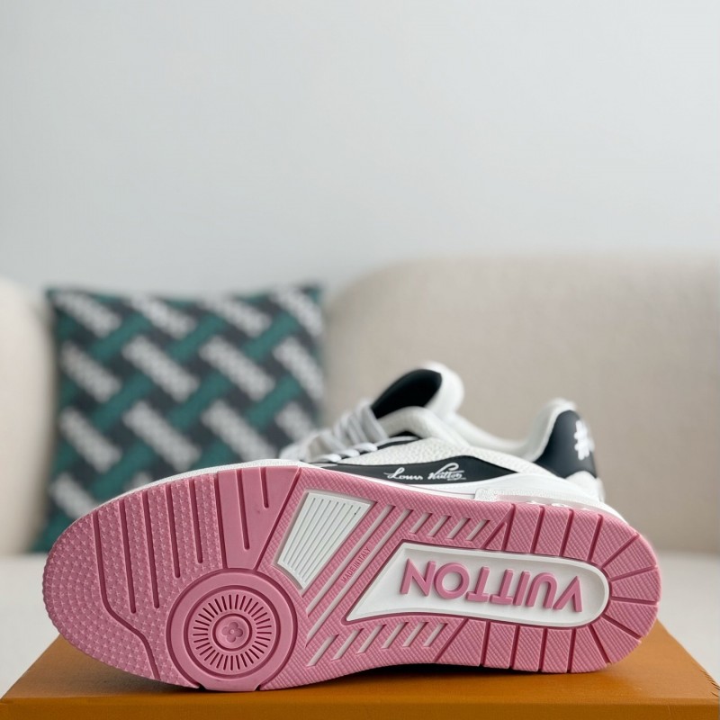 L0*is V*t0n TRAINER SNEAKERS