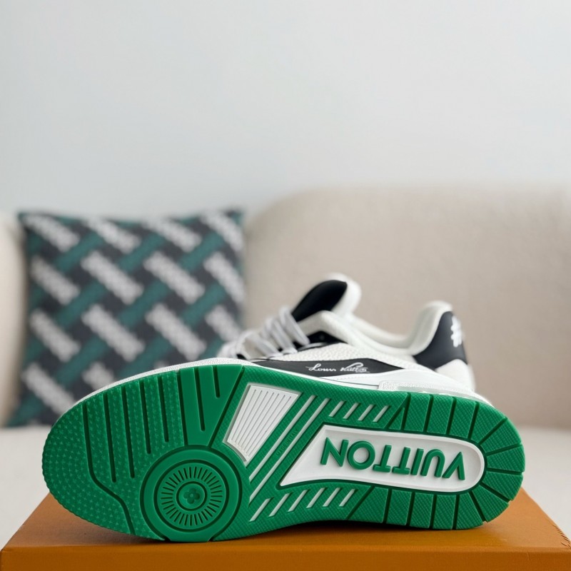 L0*is V*t0n TRAINER SNEAKERS