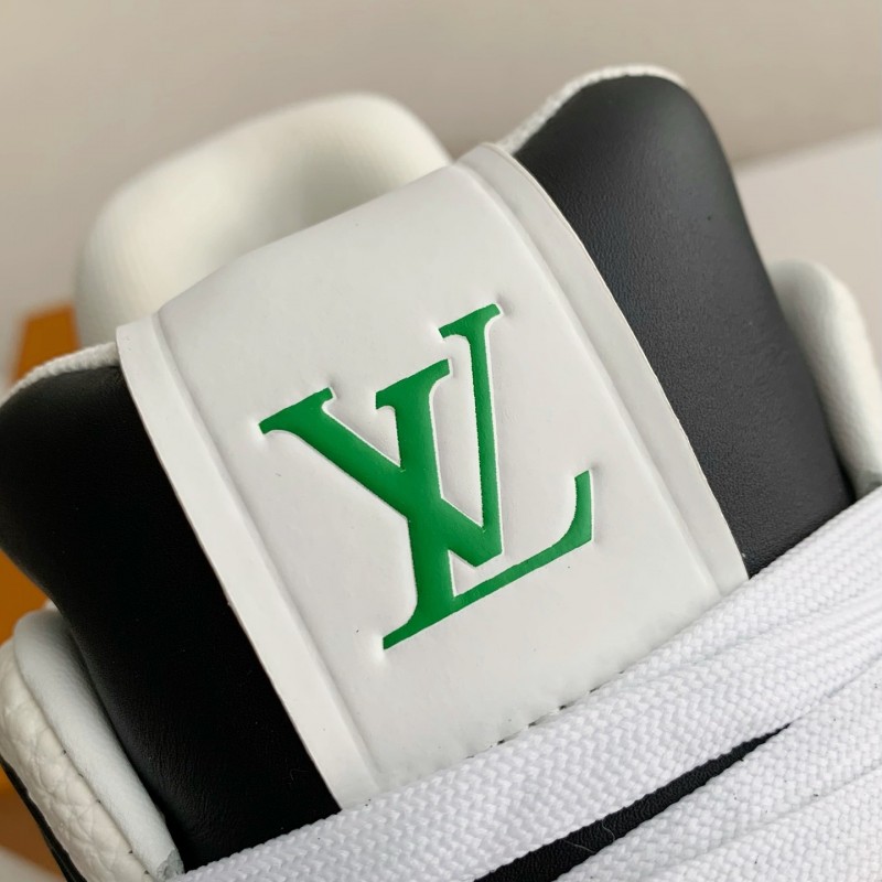 L0*is V*t0n TRAINER SNEAKERS