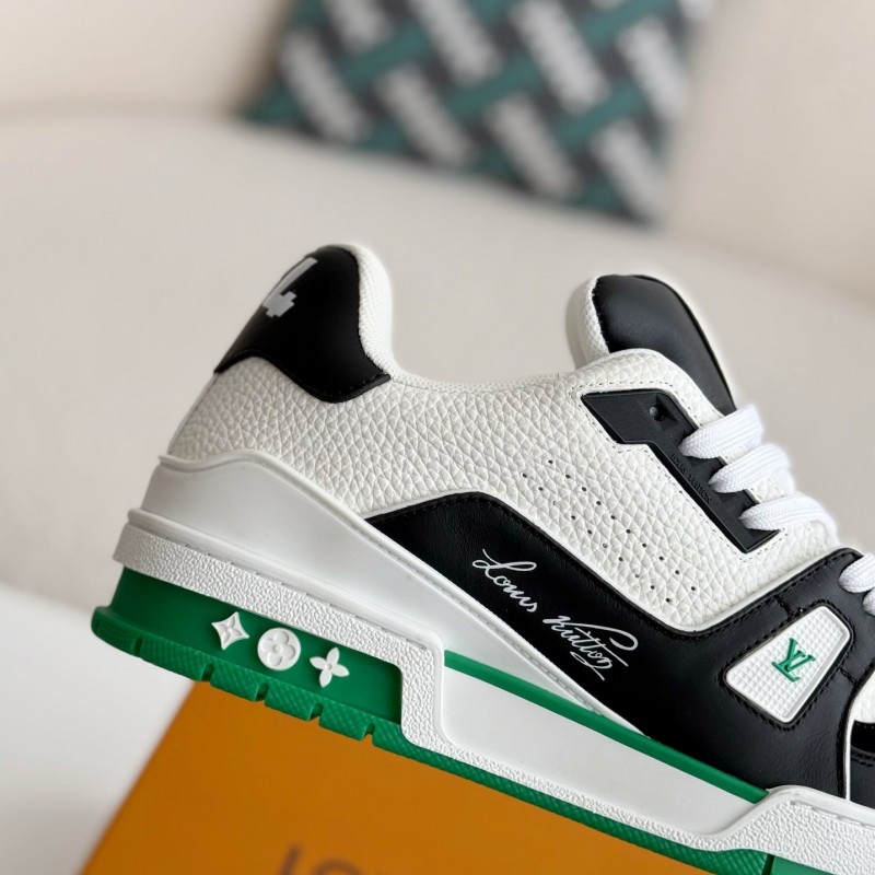 L0*is V*t0n TRAINER SNEAKERS