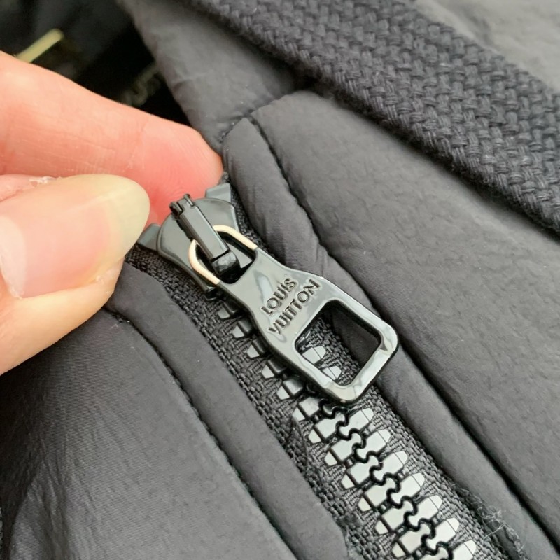 L0*is V*t0n Hooded jacket